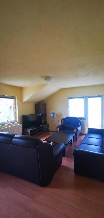Apartmani Scit Prozor Екстериор снимка